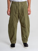 Balloon Pants in olive by Lotesend – image 1 of 9